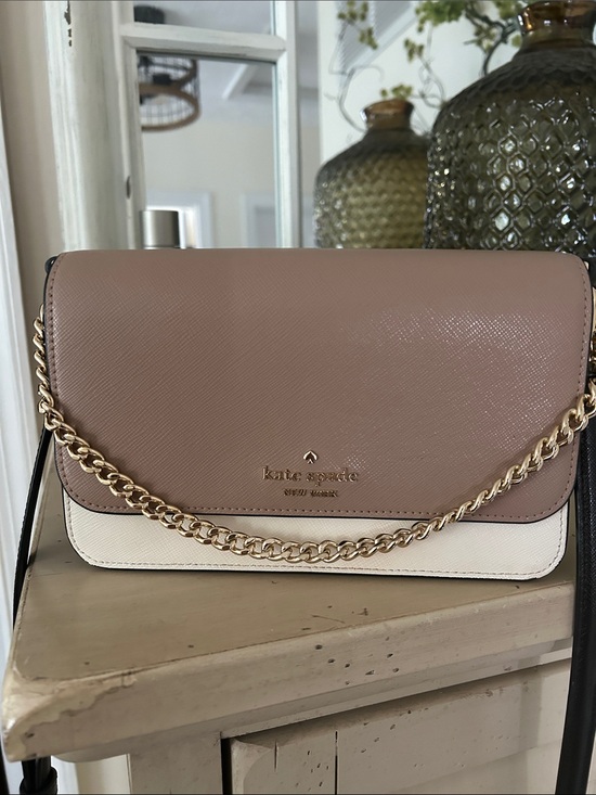 kate spade Handbags - Kate Spade Two-Tone Brown & Cream - gold Chain Strap Crossbody